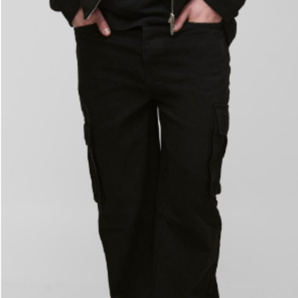 Boohoo Men's Black Cargo Pants medium tall